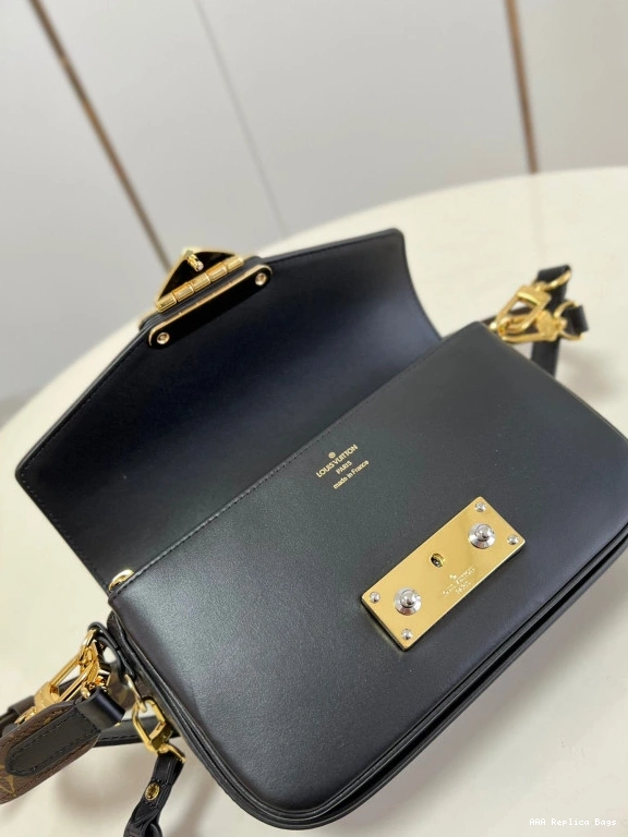 Aaa replica ru Vuitton Louis SWING 0723